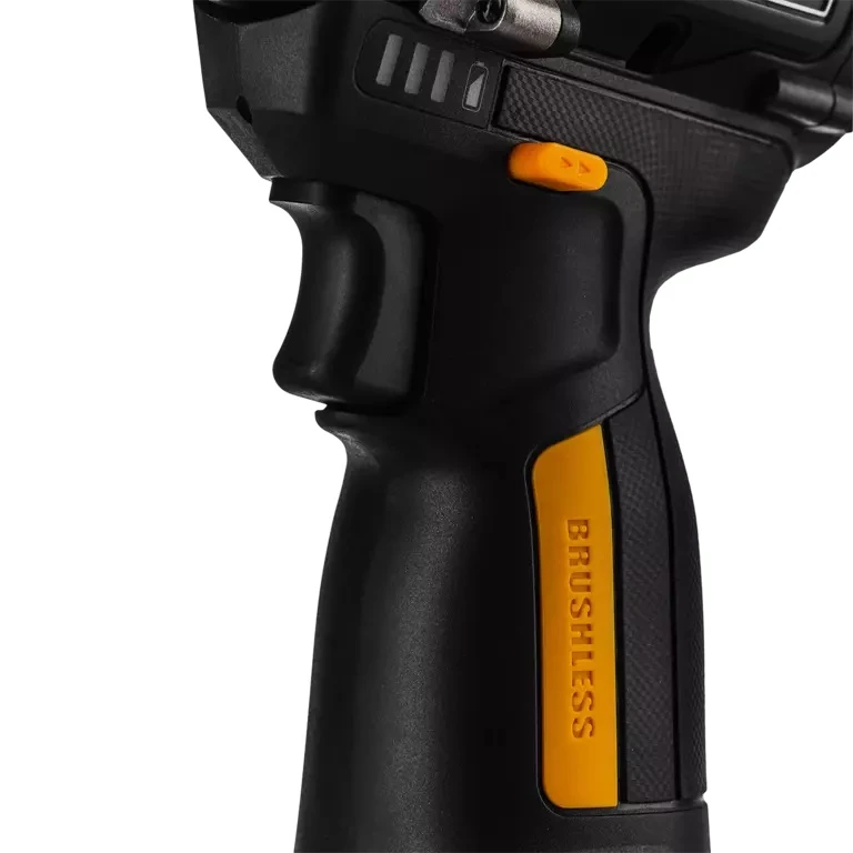 RUNTEC PRO Дрель-шуруповерт аккумуляторная 10 мм,16В, 2*2Ач, 45Нм